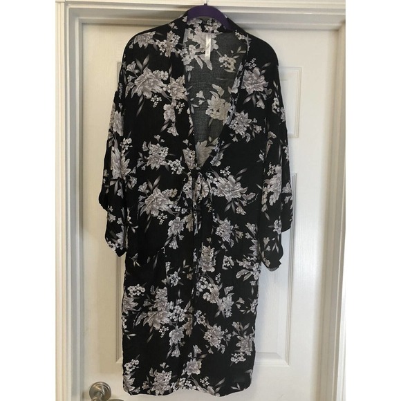Spiritual GANGSTER Wms Kimono OS Black Floral Tie Front Beachy Boho Pockets - Picture 1 of 8